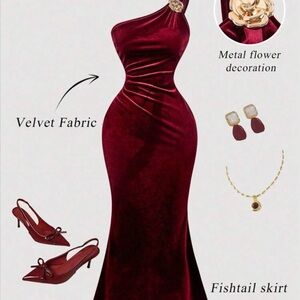 Luxurious One-Shoulder Velvet Dress in Rich Red